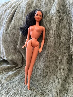 Barbie 1966 body Classic Nude Fashion Doll with Long Dark Hair